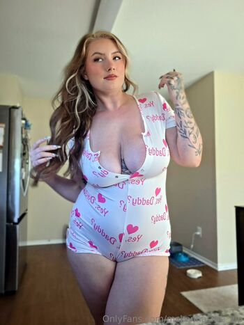 McKenna Rae (pawgdownthestreet121)