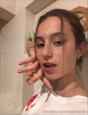 miawhite18x