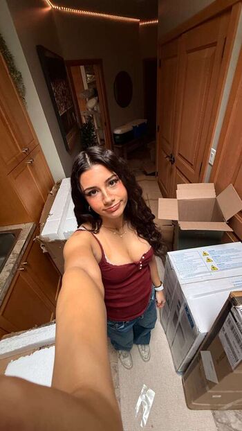 Mikayla Campinos