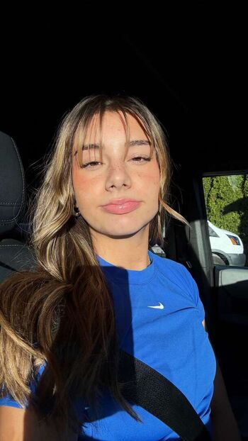 Mikayla Campinos