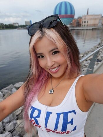 Mina Shirakawa