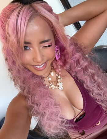 Mina Shirakawa
