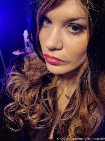 Mistress Marylin Moore