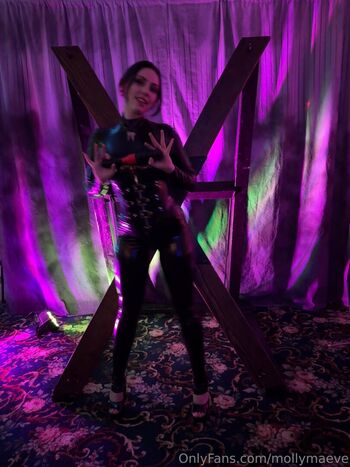 mollymaeve