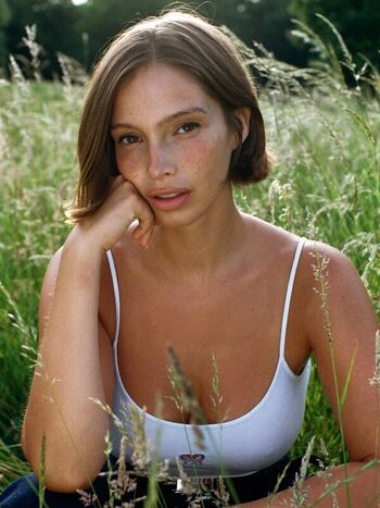 Naila Van Kommer