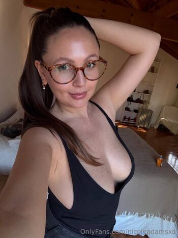 nicoleadamsxo