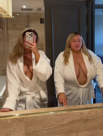 Nina & Laura
