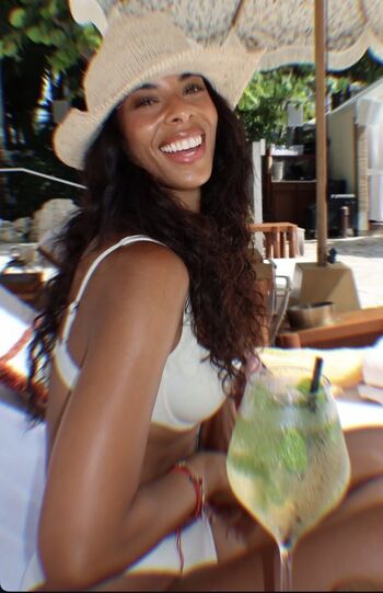 Rochelle Humes