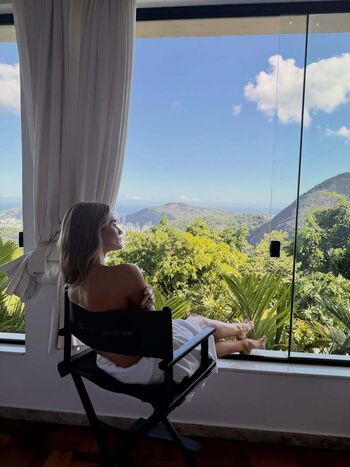 Rosie Huntington-Whiteley