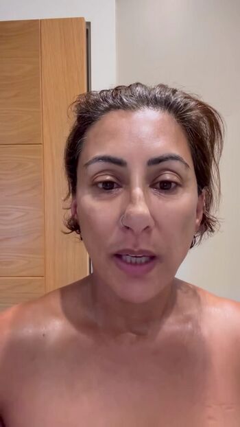 Saira Khan