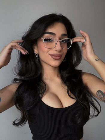 Saira Rose / sairaspooks