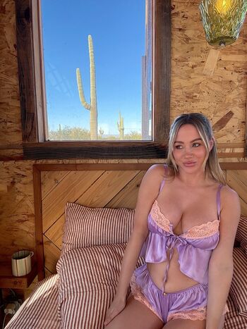 Sara Jean Underwood