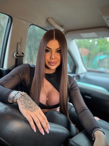 Sara Victoria