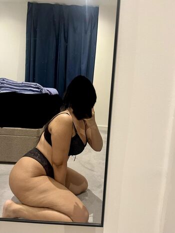 Sasha Hotwife