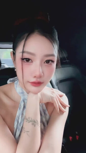 sexyangle_lookwa