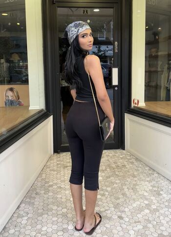 Shabreen Sabeer
