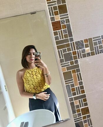 Sheena dela Cruz