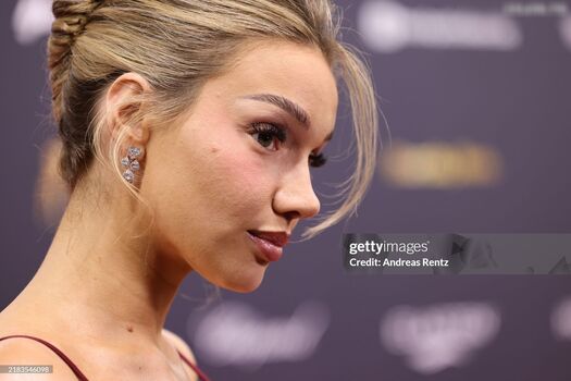 Shirin David
