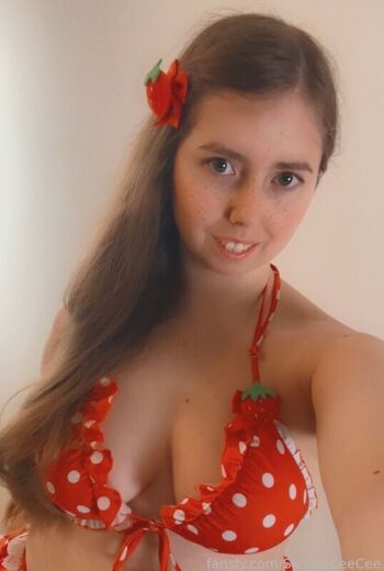 SiennaCeeCee