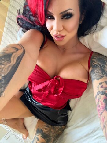 Starfuckedmodel