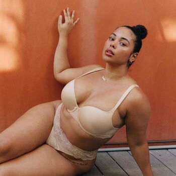 Tabria Majors