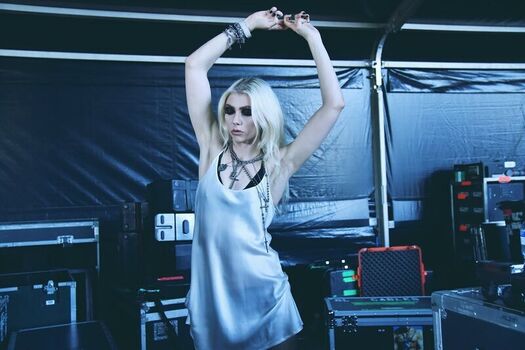 Taylor Momsen