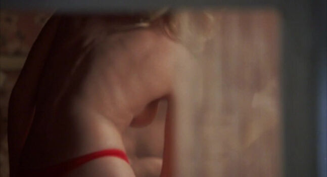 thegirl.nextdoor