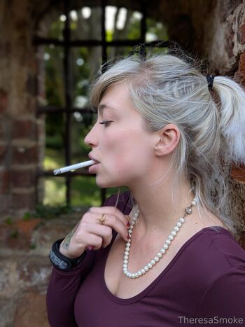 theresasmoke