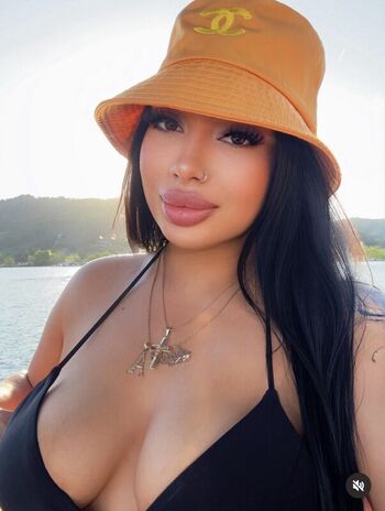 Thick Baddie Oxashhley