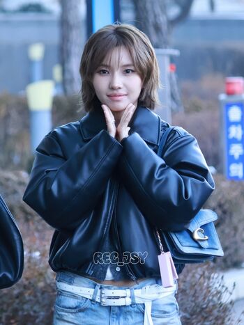 tiny.pretty.j