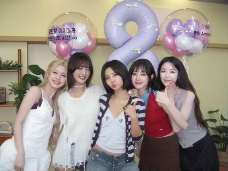 tiny.pretty.j