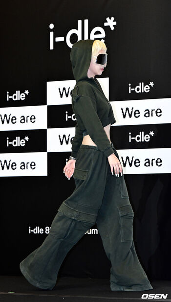 tiny.pretty.j