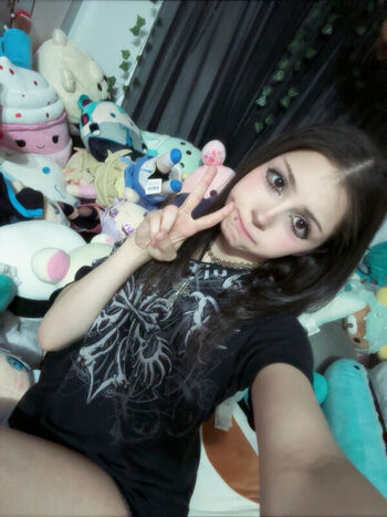 xenluvsmiku