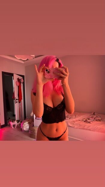 Zeynepiksy 783196702