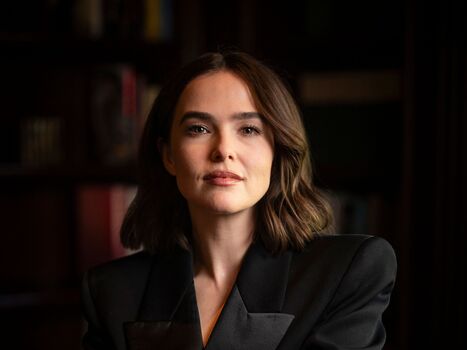 Zoey Deutch